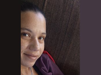 Roomgo BR - Priscila - 37 - Duque de Caxias