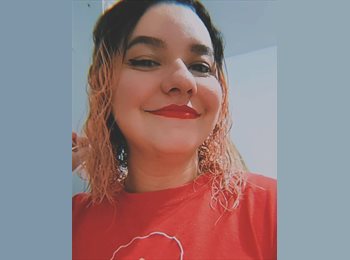 Roomgo BR - Julia Caroliny Fernandes das chagas  - 29 - Santana