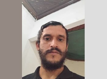 Roomgo BR - RAFAEL - 38 - São Vicente