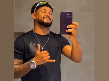 Roomgo BR - Vitor - 29 - Penha