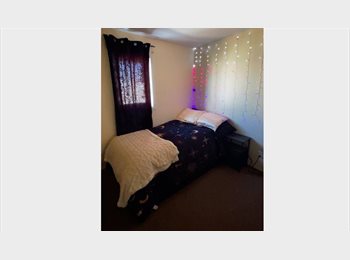 Roomgo CA - All utilities including wifi with rent., Winnipeg - $500 pcm