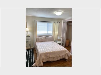 Roomgo CA - En Suite Master Bedroom for Rent!, Ottawa - $1,200 pcm