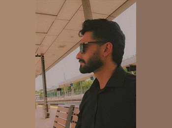 Roomgo CA - Manpreet  - 31 - Canada