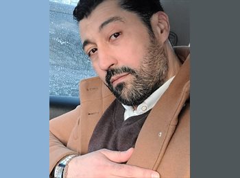 Roomgo CA - Redda - 42 - Toronto