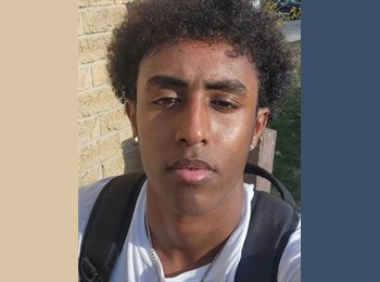 Roomgo CA - Yasser - 18 - Canada