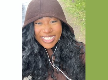 Roomgo CA - Aminata - 24 - Toronto
