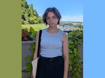 Roomgo CA - Yana - 20 - Toronto