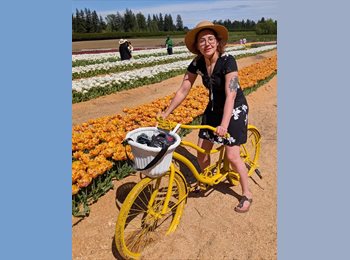 Roomgo CA - Natasha - 22 - Canada