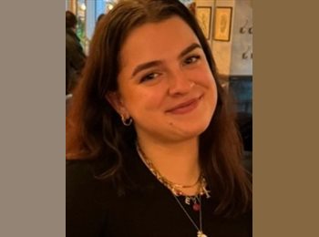 Roomgo CA - Eleanor - 22 - Toronto