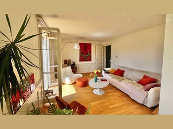 Roomgo CH - Sonnige WG-Zimmer in Haus mit Balkon, Garten & Atelier, Zug - 1 250 CHF / Mois