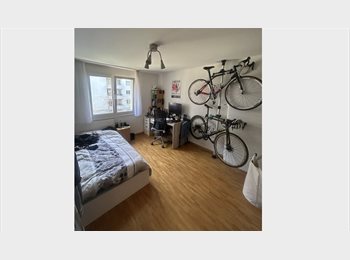 Roomgo CH - Location semestrielle (Août - Janvier 27) - Chambre dans coloc de 4, Fribourg - 584 CHF / Mois