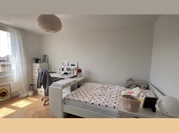 Roomgo CH - Jolie chambre de 13,5m2 en colocation, Neuchâtel - 655 CHF / Mois