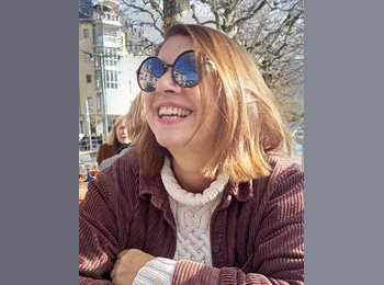 Roomgo CH - Christine  - 60 - Nyon