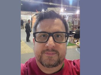 Roomgo CH - Yannis  - 41 - Neuchâtel