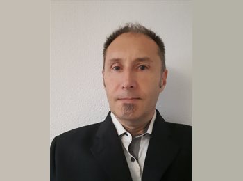 Roomgo CH - Stephane  - 55 - Lausanne