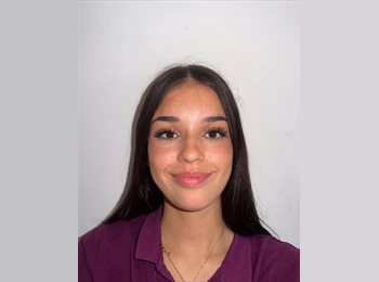 Roomgo CH - Paola - 19 - Genève