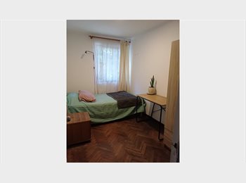 CompartoDepto CL - Amplia Habitación amoblada Metro Los Dominicos, Vitacura - CH$270.000 por mes