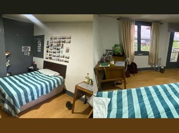 CompartoDepto CL - Habitacion INDIVIDUAL amoblada en casona , Metro Cumming (L5) Barrio Yungay, Santiago - CH$280.000 por mes