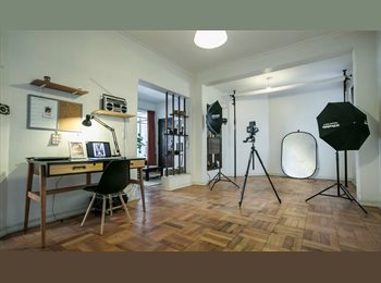 CompartoDepto CL - Habitación grande con baño privado en dpto antiguo de 130 mts 2, Santiago Centro - CH$310.000 por mes