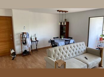 CompartoDepto CL - Arrendamos pieza en metro Bilbao, Providencia - CH$290.000 por mes