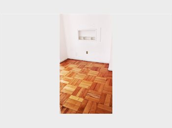 CompartoDepto CL - Arriendo pieza para mujer. 12 m2 Barrio Bellavista, Santiago Centro - CH$260.000 por mes