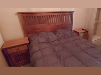 CompartoDepto CL - Arriendo Hábitación  San Miguel, San Miguel - CH$240.000 por mes