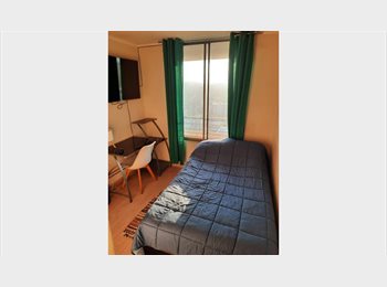 CompartoDepto CL - Arriendo Habitacion Ceca metro santa isabel, Santiago Centro - CH$300.000 por mes