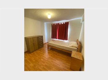 CompartoDepto CL - Pieza amoblada a señorita, Ñuñoa - CH$200.000 por mes