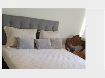 CompartoDepto CL - Arriendo pieza con bano compartido, Vitacura - CH$300 por mes