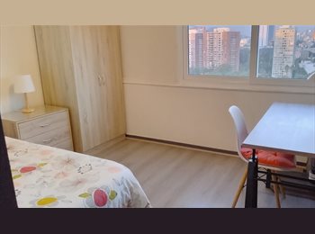 CompartoDepto CL - 1 DE AGOSTO 2026: Para estudiante mujer en depto para universitarias - Metro U. Católica L1, Santiago Centro - CH$330.000 por mes