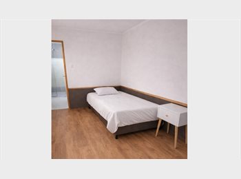 CompartoDepto CL - Habitación baño privado disponible, entrada independiente en barrio residencial, Macul - CH$370.000 por mes