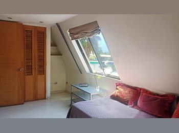 CompartoDepto CL - Arriendo excelente y bella pieza en Vitacura, Vitacura - CH$440.000 por mes