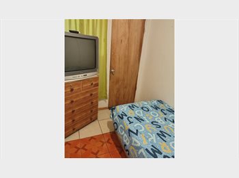 CompartoDepto CL - Se arrienda pieza amoblada, Estacion Central - CH$150.000 por mes