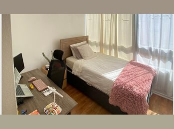 CompartoDepto CL - Busco un roomie (Mujer) para compartir departamento Comuna Las Condes Ubicada en la Avenida Américo , Providencia - CH$400.000 por mes