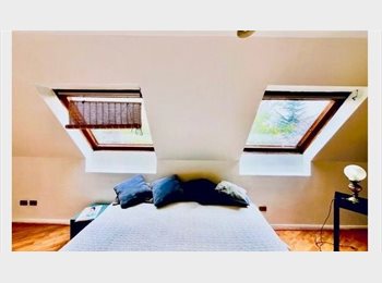 CompartoDepto CL - Pieza  en Vitacura, Vitacura - CH$550.000 por mes