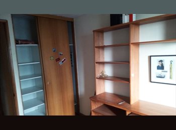 CompartoDepto CL - Arriendo Habitacion para una persona, Vitacura - CH$300.000 por mes