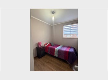 CompartoDepto CL - Habitación a pasos metro libertadores, Conchalí - CH$180.000 por mes