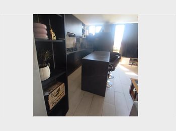 CompartoDepto CL - Pieza para persona sola o pareja chilenos, Independencia - CH$220.000 por mes