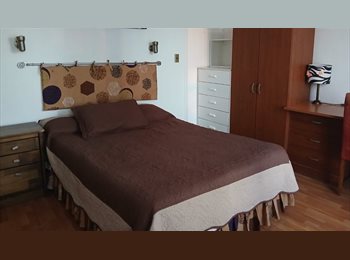 CompartoDepto CL - Pieza amoblada amplia, Santiago Centro - CH$250.000 por mes
