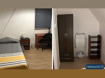 CompartoDepto CL - Habitación pequeña, Santiago Centro - CH$300.000 por mes