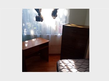 CompartoDepto CL - Arriendo pieza amoblada, La Florida - CH$200.000 por mes