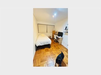 CompartoDepto CL - Arriendo Habitación en Providencia con Eliodoro Yáñez, Providencia - CH$350.000 por mes