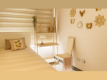 CompartoDepto CL - ARRIENDO HABITACIÓN  A PASOS METRO LOS DOMÍNICOS - LAS CONDES, Vitacura - CH$450.000 por mes