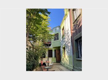 CompartoDepto CL - Casa Baquedano Parte 2– Tu nuevo hogar en Providencia, Santiago Centro - CH$320.000 por mes