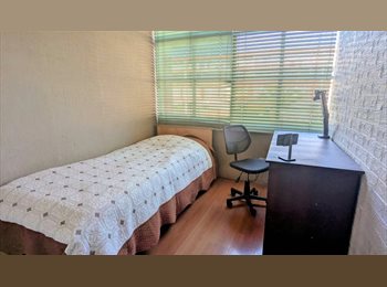 CompartoDepto CL - Amplia y luminosa pieza en Recoleta a pasos del Metro Cerro Blanco linea 2, Recoleta - CH$200.000 por mes