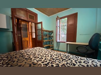 CompartoDepto CL - STGO CENTRO/habitacion cn VENTANA/ Metro u de chile/casa MUY TRANQUI/cama grande/PETFRIENDLY, Santiago Centro - CH$250.000 por mes
