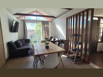 CompartoDepto CL - Casa Across, Vitacura - CH$470.000 por mes