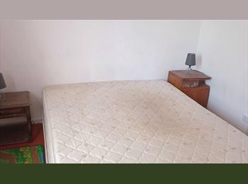 CompartoDepto CL - Roomie mujer, piezas 140 y 180, Estacion Central - CH$140.000 por mes