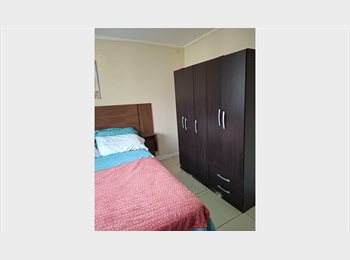 CompartoDepto CL - Habitacion amplis y luminosa en Las Conded, La Reina - CH$365.000 por mes