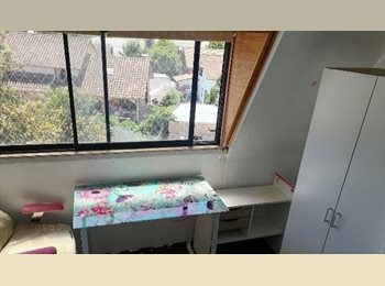 CompartoDepto CL - Arriendo pieza metro los Dominicos, Vitacura - CH$320.000 por mes